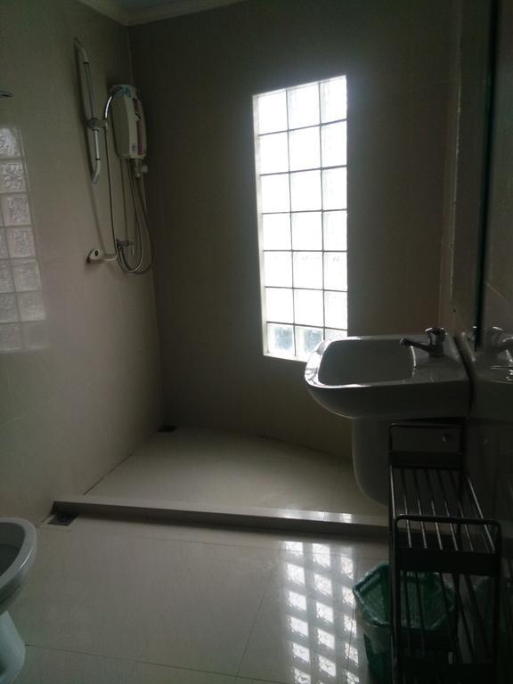 Taylor'S Guesthouse Hua Hin Exterior foto
